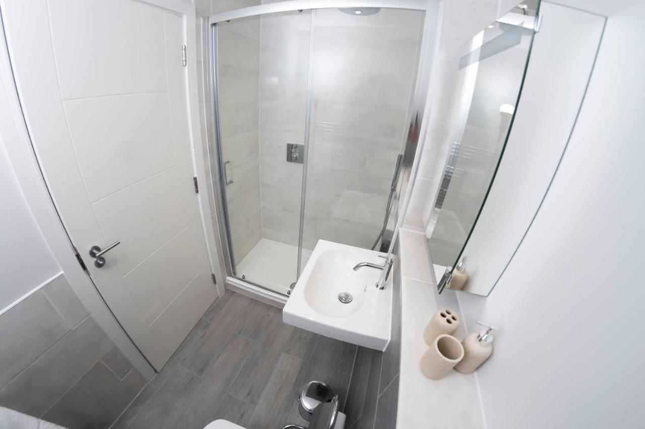 7 Putsborough - Luxury Apartment At Byron Woolacombe, Only 4 Minute Walk To Woolacombe Beach! Exterior photo